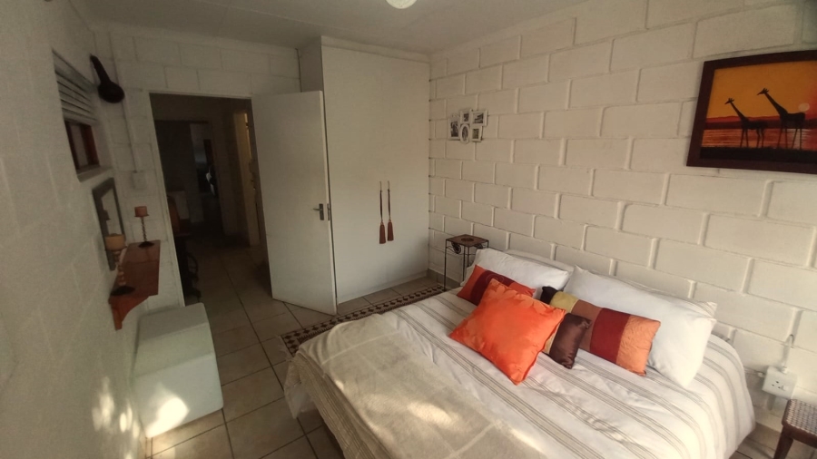 4 Bedroom Property for Sale in Britannia Bay Western Cape
